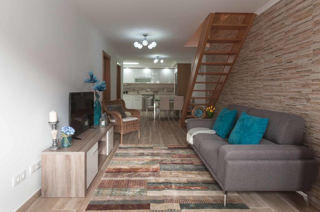 Westside Beach House Peniche Exterior foto