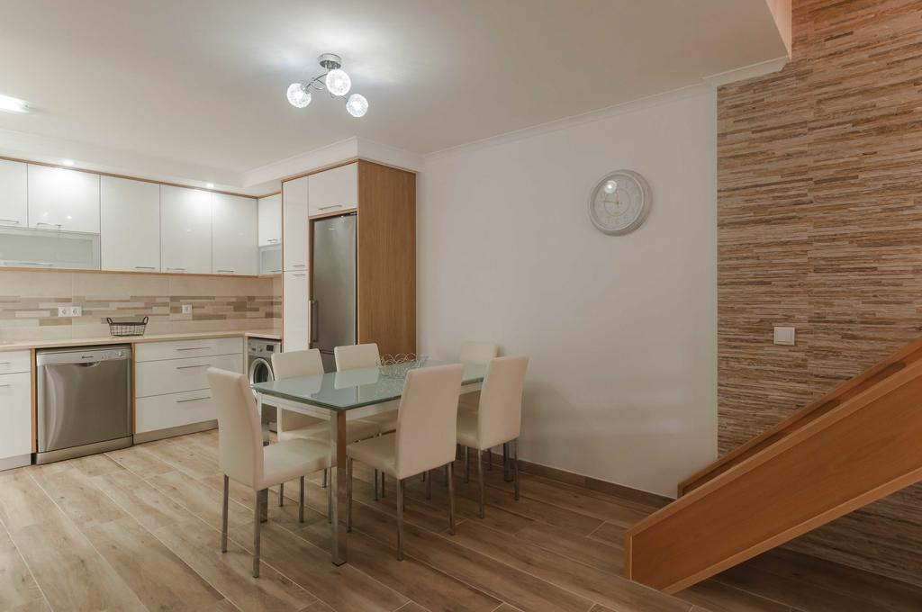Westside Beach House Peniche Exterior foto