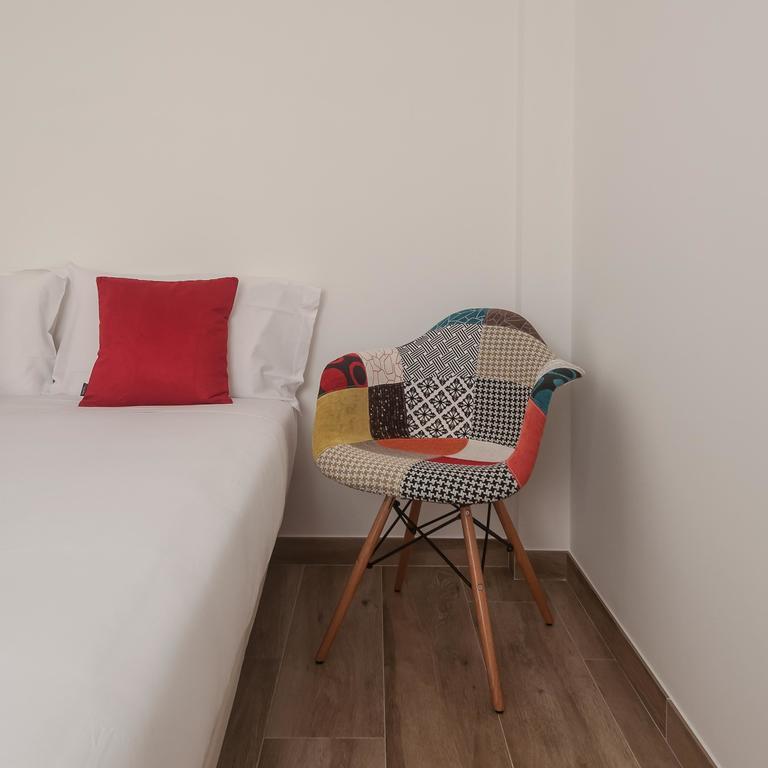 Westside Beach House Peniche Exterior foto