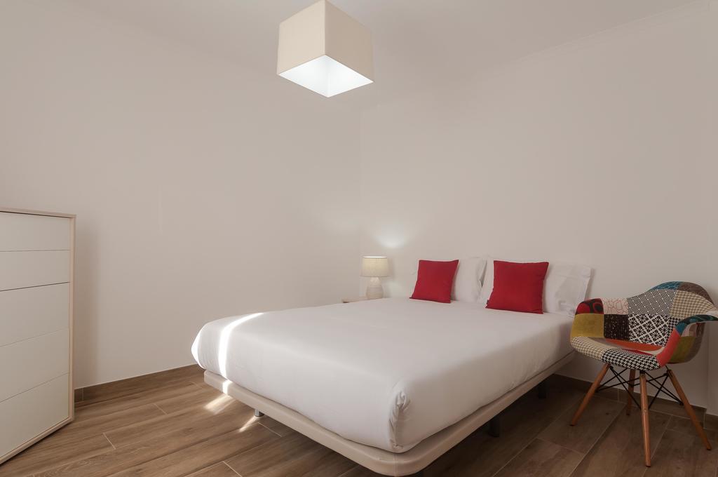 Westside Beach House Peniche Exterior foto