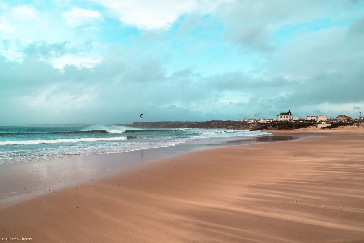 Westside Beach House Peniche Exterior foto